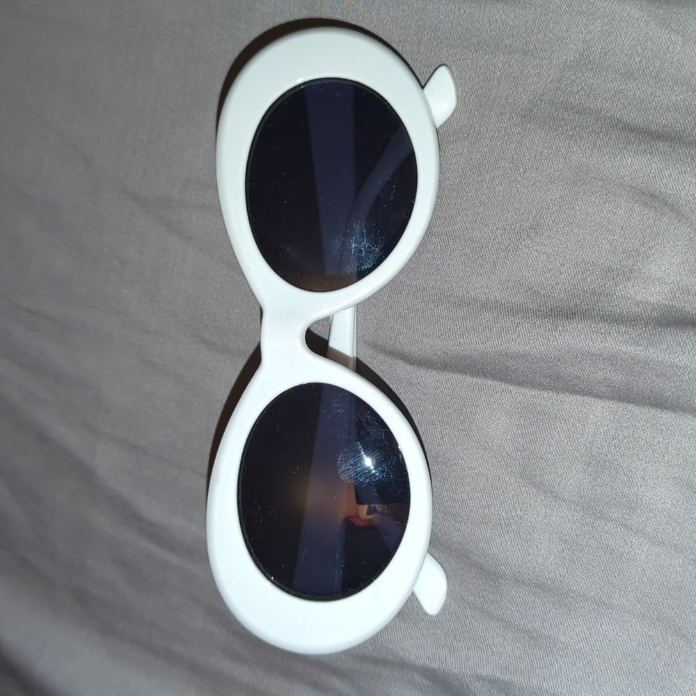 Clout goggles